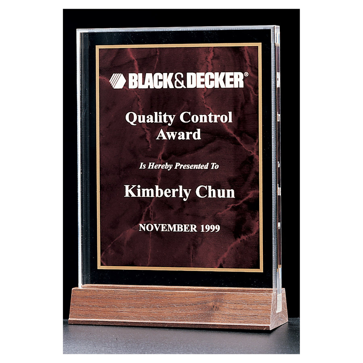 Engraved Marble Acrylic Award with American Walnut Base - Ruby / 5 x 7 5/8 in